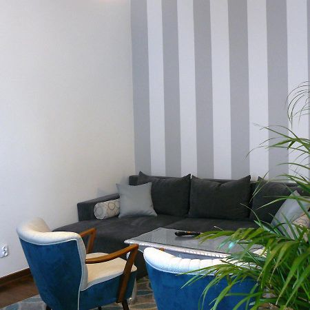 Апартаменты Apartament Chmielna Варшава Экстерьер фото