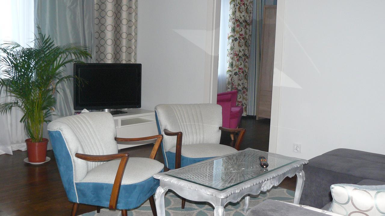 Апартаменты Apartament Chmielna Варшава Экстерьер фото