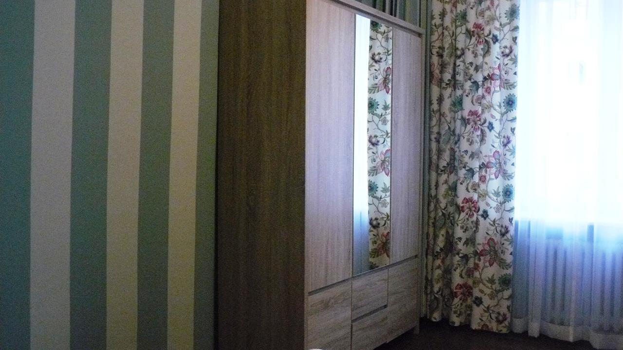 Апартаменты Apartament Chmielna Варшава Экстерьер фото