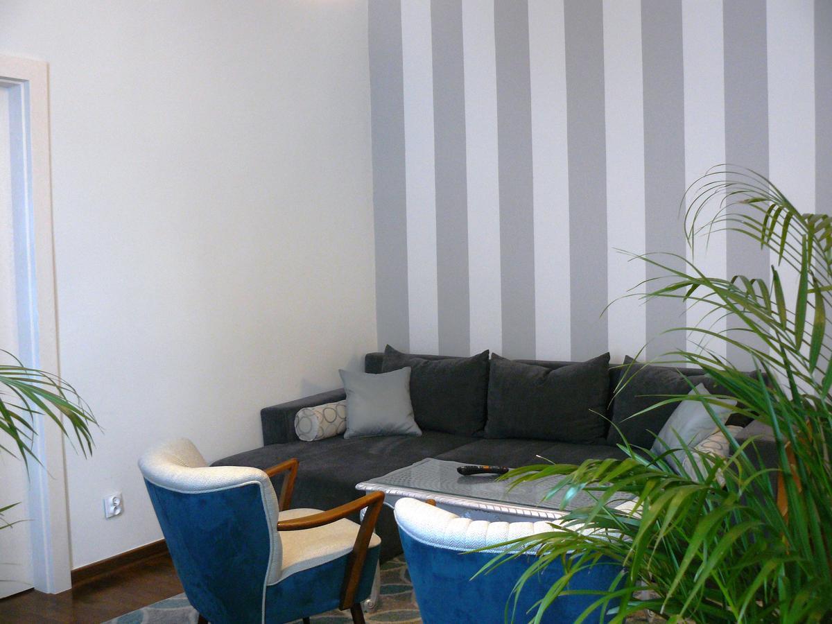 Апартаменты Apartament Chmielna Варшава Экстерьер фото