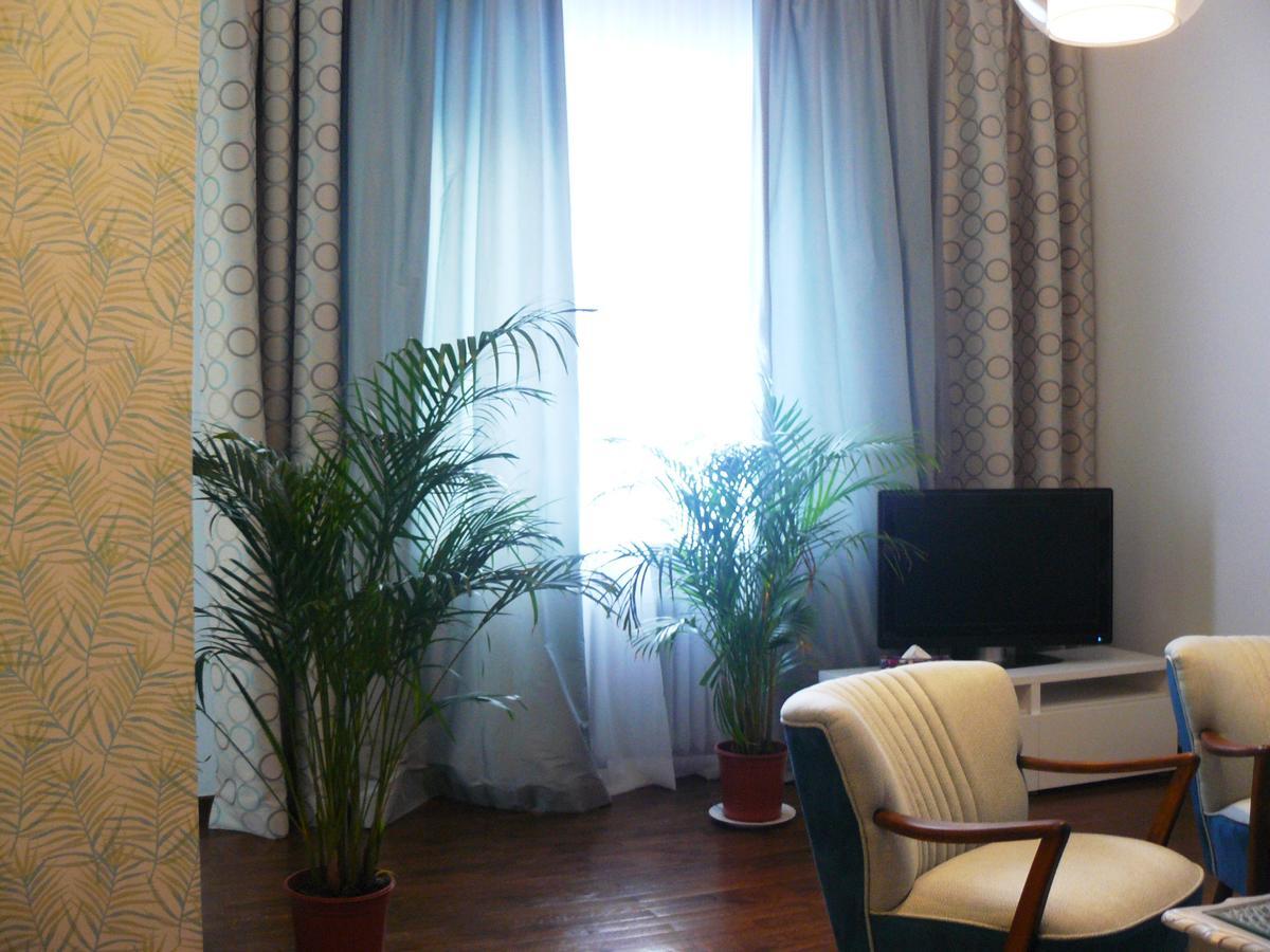 Апартаменты Apartament Chmielna Варшава Экстерьер фото
