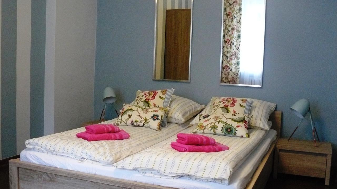 Апартаменты Apartament Chmielna Варшава Экстерьер фото
